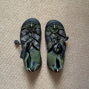Kid’s Camo Keen Sandals